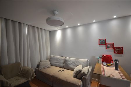 Apartamento para alugar com 55m², 2 quartos e sem vagaSala