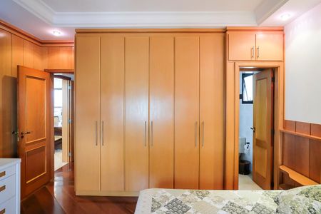 Apartamento à venda com 158m², 3 quartos e 2 vagasSuíte 1