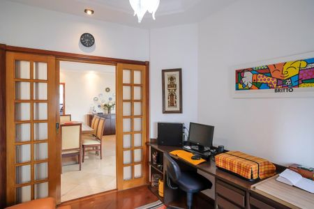 Apartamento à venda com 158m², 3 quartos e 2 vagasEscritório