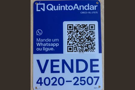 Apartamento à venda com 75m², 2 quartos e 2 vagasPlaca de Venda