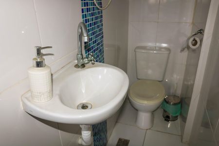 Apartamento à venda com 75m², 2 quartos e 2 vagasBanheiro de serviço