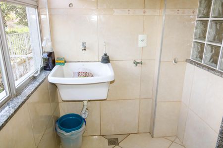 Apartamento à venda com 75m², 2 quartos e 2 vagasÁrea de Serviço