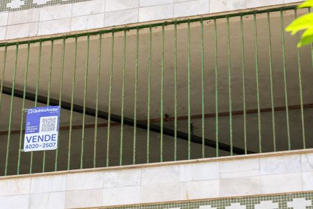 Apartamento à venda com 75m², 2 quartos e 2 vagasPlaca de Venda