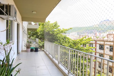 Apartamento à venda com 75m², 2 quartos e 2 vagasVaranda da Sala