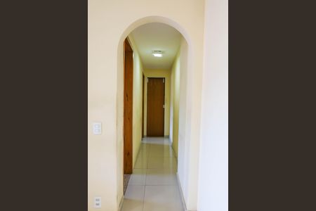 Apartamento à venda com 75m², 2 quartos e 2 vagasCorredor