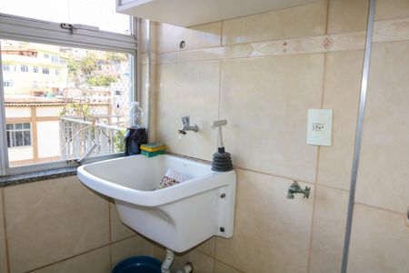 Apartamento à venda com 75m², 2 quartos e 2 vagasÁrea de Serviço