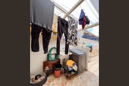 Casa à venda com 200m², 4 quartos e 2 vagasÁrea de Serviço 1