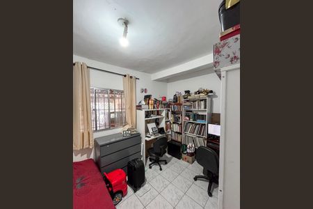 Casa à venda com 200m², 4 quartos e 2 vagasQuarto 4