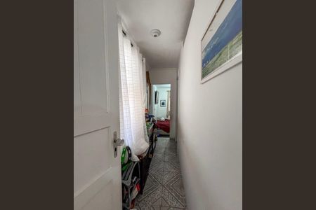 Casa à venda com 200m², 4 quartos e 2 vagasCorredor 2