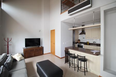 Sala de apartamento para alugar com 1 quarto, 75m² em Três Figueiras, Porto Alegre