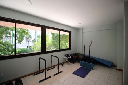 Apartamento para alugar com 75m², 1 quarto e 1 vagaAcademia