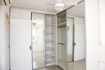 Apartamento à venda com 58m², 2 quartos e 2 vagasQuarto 1