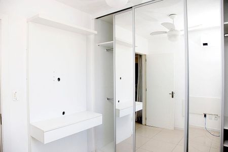 Quarto 2 de apartamento à venda com 2 quartos, 58m² em Santana, Porto Alegre