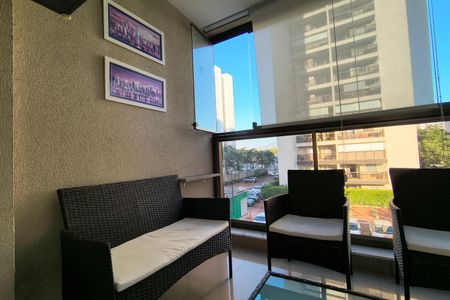 Apartamento para alugar com 79m², 2 quartos e 1 vagaVaranda