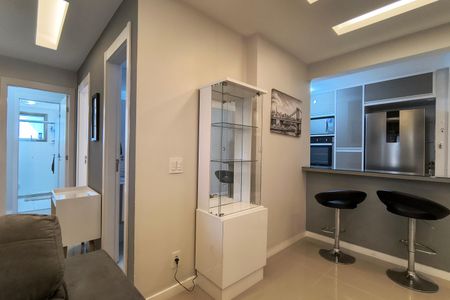 Apartamento para alugar com 79m², 2 quartos e 1 vagaSala