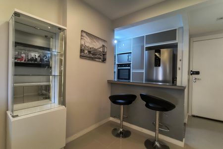 Apartamento para alugar com 79m², 2 quartos e 1 vagaSala