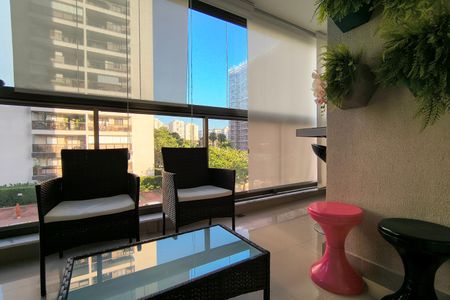 Apartamento para alugar com 79m², 2 quartos e 1 vagaVaranda