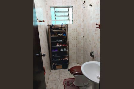 Casa à venda com 128m², 3 quartos e 1 vagaBanheiro