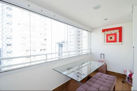 Varanda Sala de apartamento à venda com 3 quartos, 95m² em Vila Augusta, Guarulhos