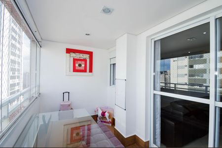 Apartamento à venda com 95m², 3 quartos e 2 vagasVaranda Sala