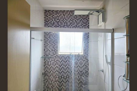 Apartamento à venda com 99m², 3 quartos e 2 vagasBanheiro Social 02