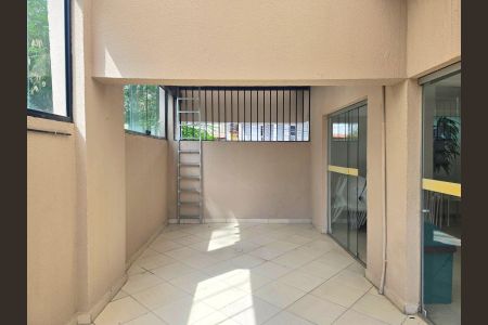 Apartamento à venda com 99m², 3 quartos e 2 vagasÁrea comum - Salão de festas