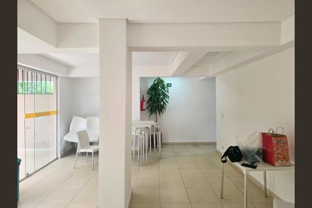 Apartamento à venda com 99m², 3 quartos e 2 vagasÁrea comum - Salão de festas