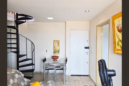 Apartamento à venda com 99m², 3 quartos e 2 vagasDuplex Sala 01