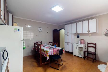 Casa à venda com 350m², 4 quartos e 2 vagasCozinha