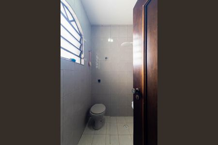 Casa à venda com 350m², 4 quartos e 2 vagasBanheiro da Suíte