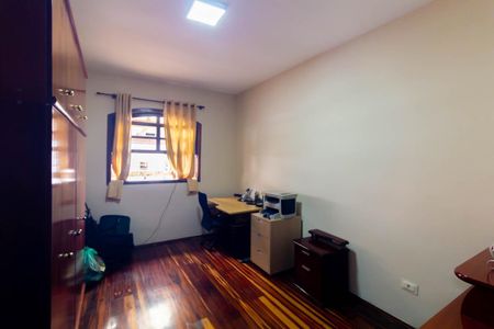 Casa à venda com 350m², 4 quartos e 2 vagasQuarto 3