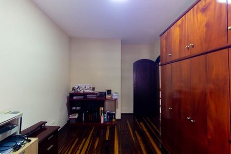 Casa à venda com 350m², 4 quartos e 2 vagasQuarto 3