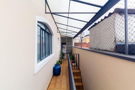 Casa à venda com 350m², 4 quartos e 2 vagasCorredor 