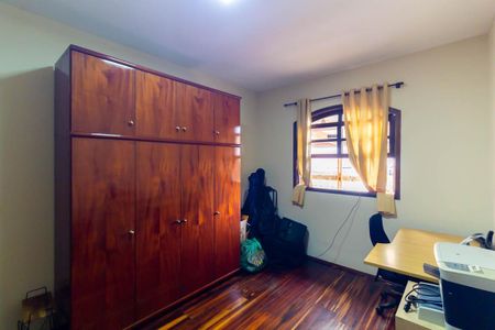 Casa à venda com 350m², 4 quartos e 2 vagasQuarto 3