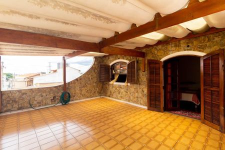 Casa à venda com 350m², 4 quartos e 2 vagasVaranda