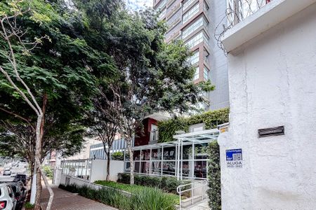 Studio para alugar com 45m², 1 quarto e 1 vagaFachada - Plaquinha