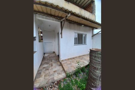 Casa para alugar com 65m², 2 quartos e sem vaga Casa para alugar com 65m², 2 quartos e sem vagaÁrea externa