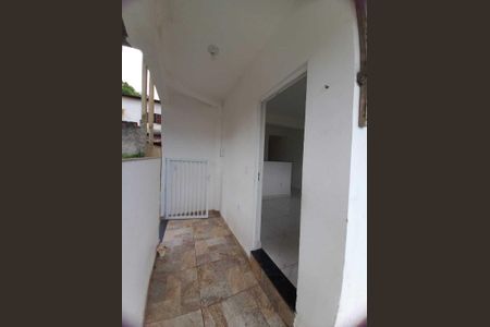 Casa para alugar com 65m², 2 quartos e sem vaga Casa para alugar com 65m², 2 quartos e sem vagaÁrea externa