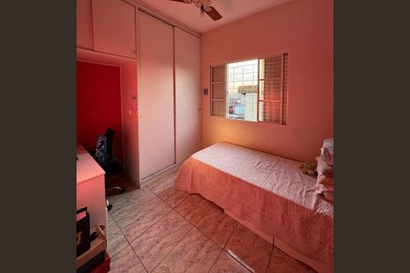 Casa à venda com 3 quartos, 130m² em Parque Sao Domingos, São Paulo