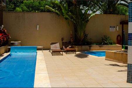 Apartamento para alugar com 75m², 3 quartos e 1 vagaÁrea comum - Piscina