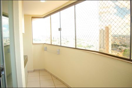 Sacada de apartamento para alugar com 3 quartos, 75m² em Setor Leste Universitário, Goiânia