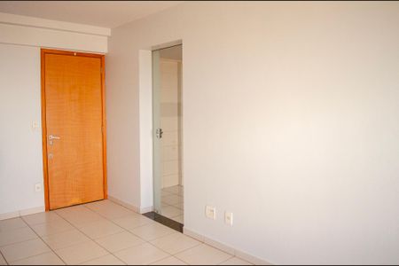 Sala de apartamento para alugar com 3 quartos, 75m² em Setor Leste Universitário, Goiânia