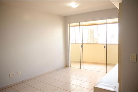 Apartamento para alugar com 75m², 3 quartos e 1 vagaSala