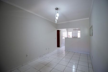 Sala  de casa de condomínio para alugar com 2 quartos, 85m² em Parque São Bento, Sorocaba