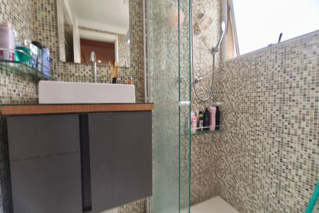 Apartamento à venda com 47m², 2 quartos e 1 vaga Apartamento à venda com 47m², 2 quartos e 1 vagaBanheiro