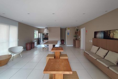 Apartamento à venda com 47m², 2 quartos e 1 vaga Apartamento à venda com 47m², 2 quartos e 1 vagaÁrea comum - Salão de festas