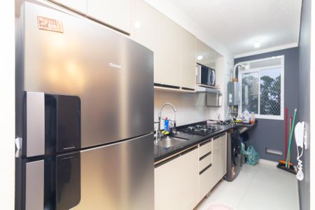 Apartamento à venda com 41m², 2 quartos e 1 vaga Apartamento à venda com 41m², 2 quartos e 1 vagaCozinha e Área de Serviço