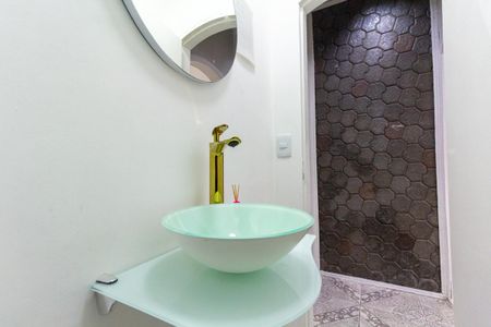 Casa para alugar com 300m², 3 quartos e 2 vagas Casa para alugar com 300m², 3 quartos e 2 vagasLavabo