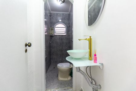 Casa para alugar com 300m², 3 quartos e 2 vagas Casa para alugar com 300m², 3 quartos e 2 vagasLavabo