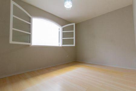 Casa para alugar com 300m², 3 quartos e 2 vagas Casa para alugar com 300m², 3 quartos e 2 vagasQuarto 3